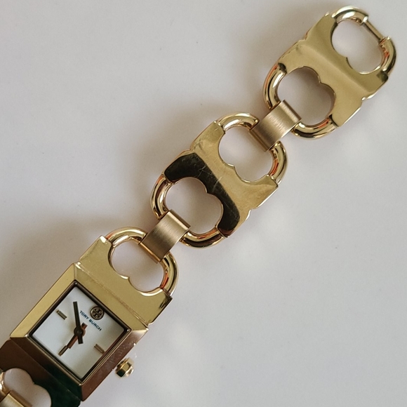 💥SEE NEW LISTING💥 Tory Burch Watch - Picture 9 of 16